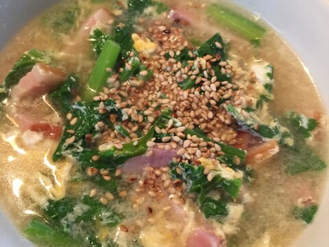 セロリの葉っぱ大量消費！タイ風卵スープ